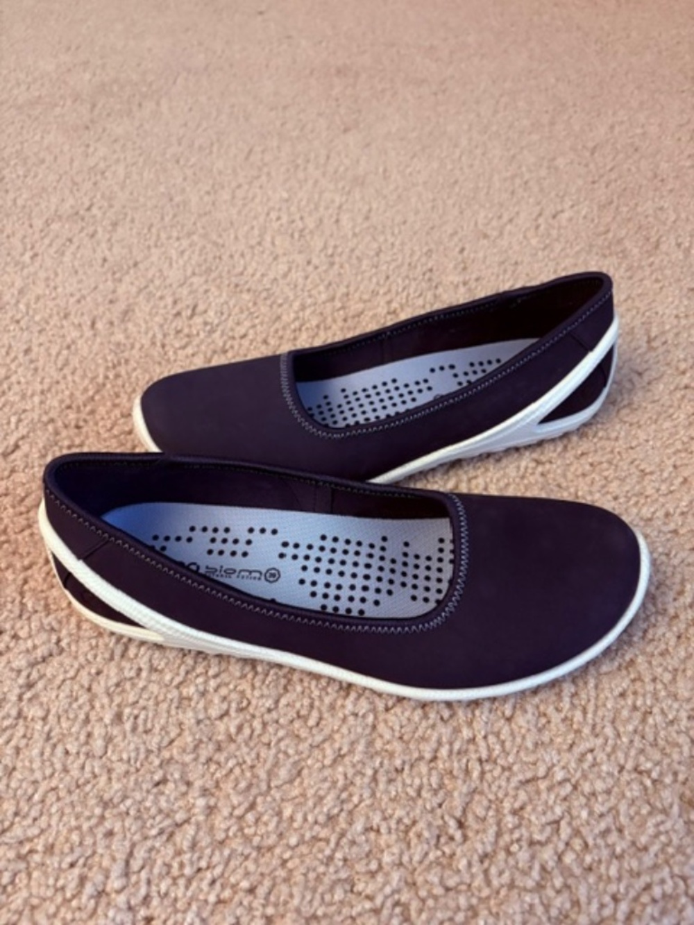 ECCO BALLERINA BIOM LITE SLIP ON SUPER FLEXIBLE ERGONOMIC FOOTBED SZ 8-8.5